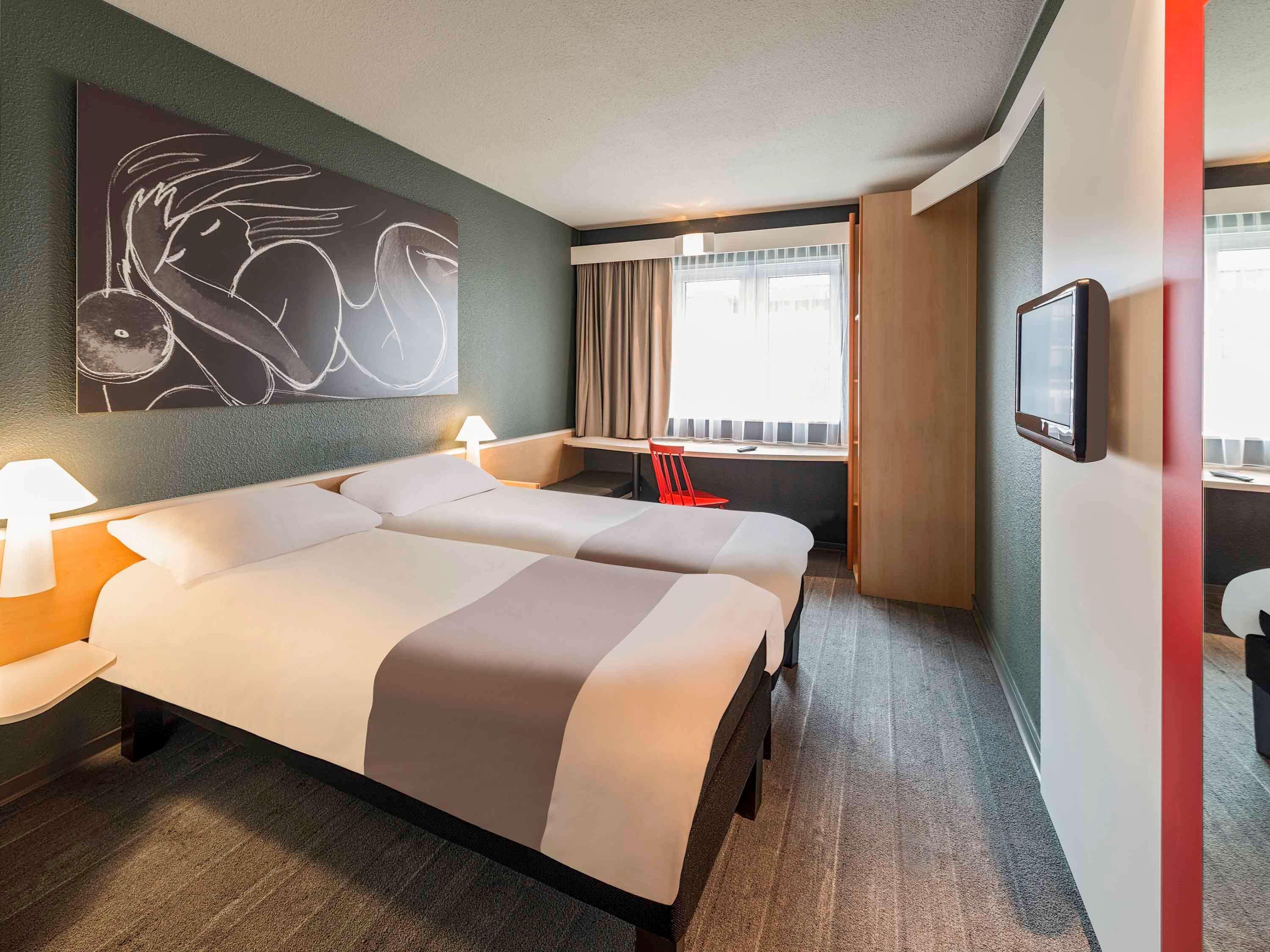 Ibis Muenchen Parkstadt Schwabing Exterior foto