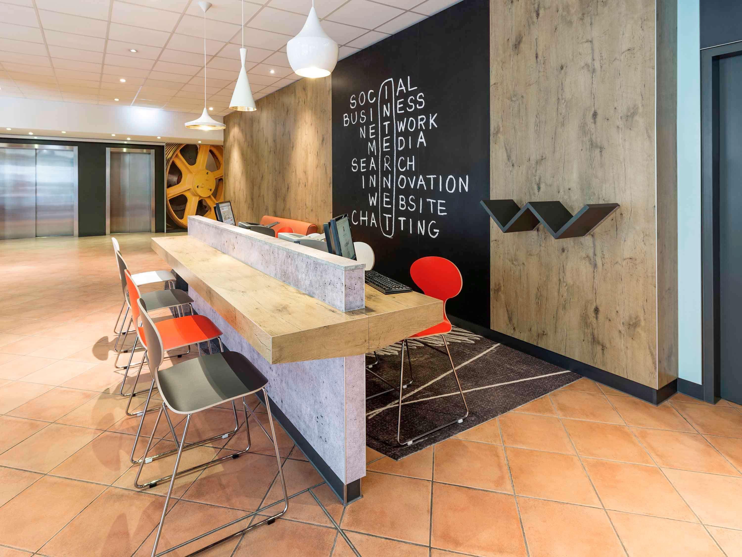 Ibis Muenchen Parkstadt Schwabing Exterior foto