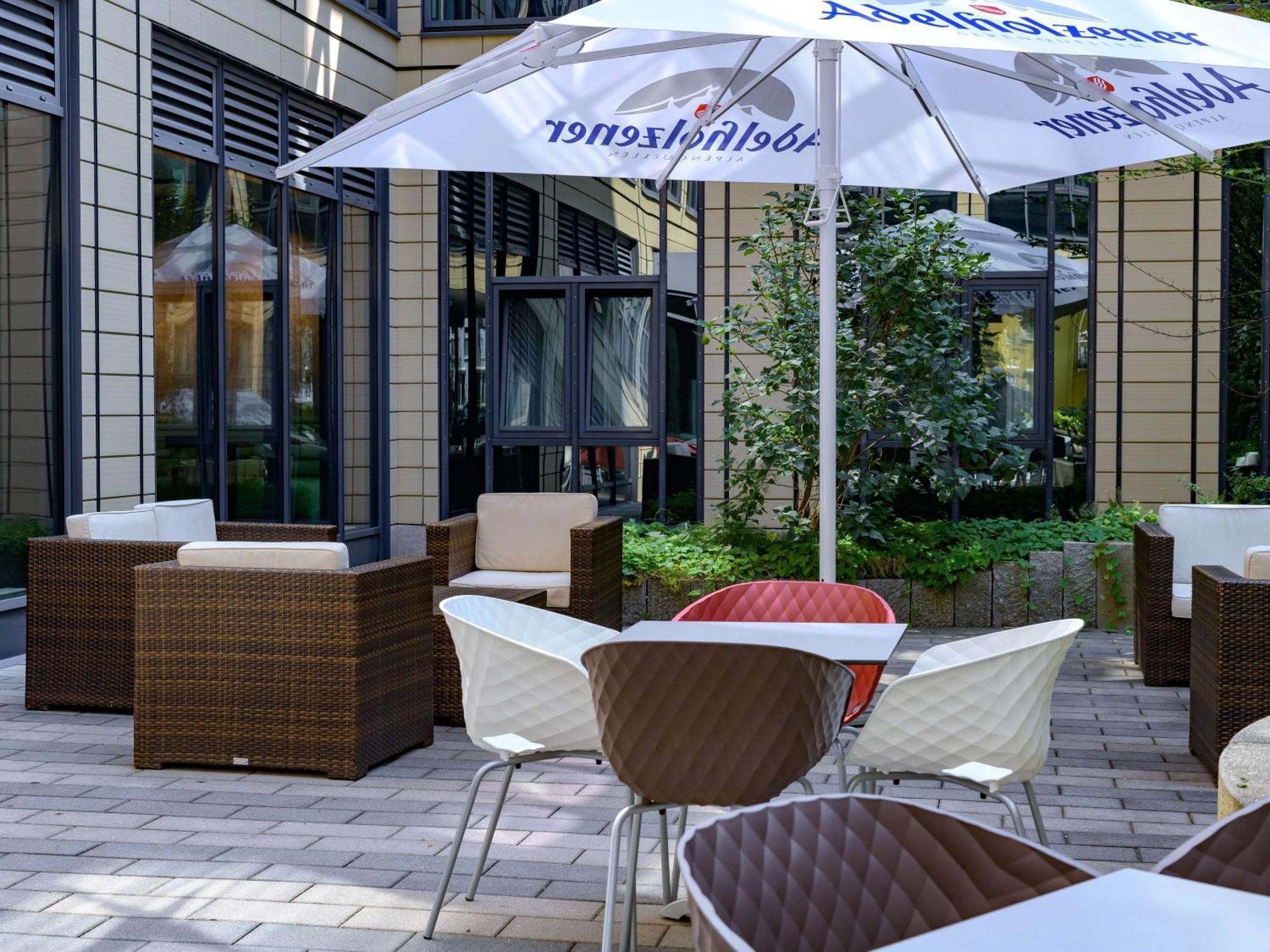 Ibis Muenchen Parkstadt Schwabing Exterior foto