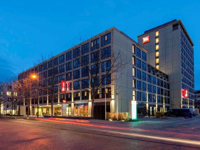 Ibis Muenchen Parkstadt Schwabing Exterior foto