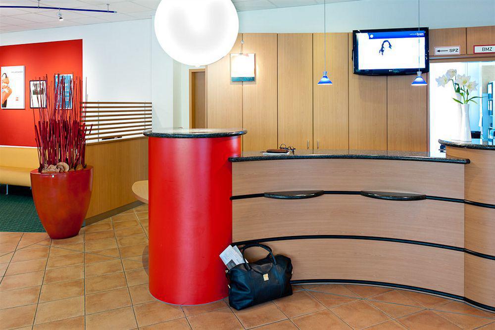 Ibis Muenchen Parkstadt Schwabing Exterior foto